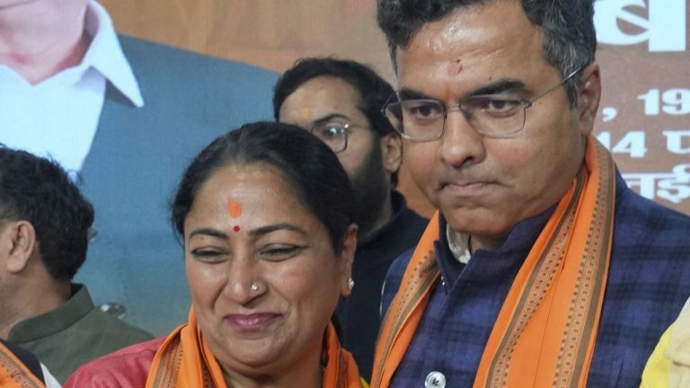 दिल्ली पर भाजपा की ‘रेखा’, जानें ‘प्रवेश’ में कहां आ गई रुकावट…..