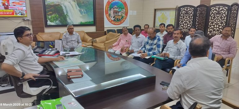 जिला कलेक्टर अक्षय गोदारा ने जैत सागर  नाले के निर्माण की प्रगति का किया निरीक्षण, अधिकारियों की बैठक लेकर दिए आवश्यक निर्देश