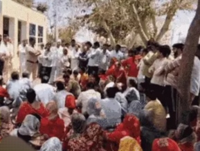 जीण माता मंदिर के पुजारी के खिलाफ यौन शोषण का आरोप दर्ज, पुजारी समर्थकों ने थाने को घेरा,  पुजारी की सफाई-साजिश के तहत छवि खराब करने का प्रयास