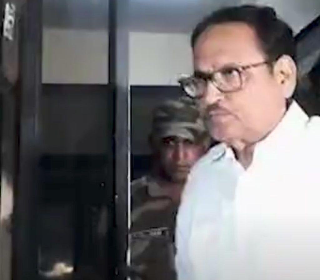 सनसनीखेज जल जीवन मिशन घोटाले में पूर्व मंत्री महेश जोशी गिरफ्तार,‌ कहा-मैंने कोई गड़बड़ी नहीं की, ना ही किसी से पैसा नहीं लिया, पत्नी मरणासन्न स्थिति में