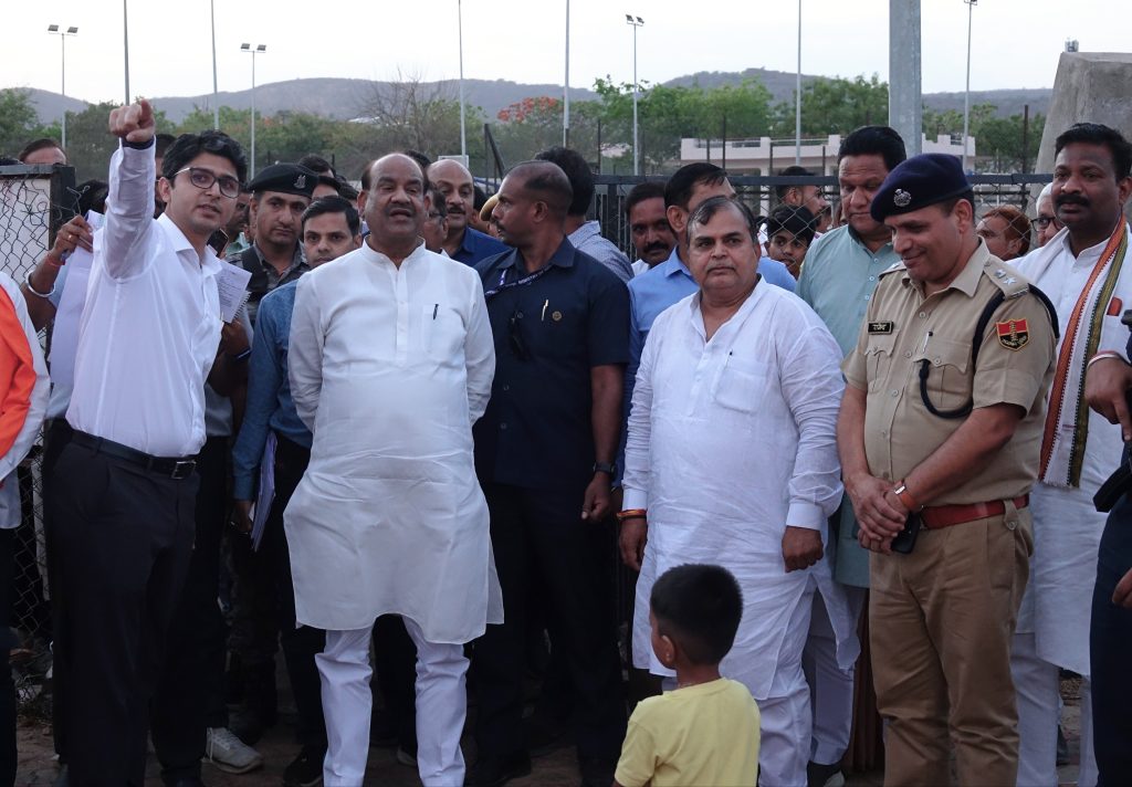 लोकसभा अध्‍यक्ष बिरला ने किया खेल संकुल का निरीक्षण, जारी निर्माण कार्यों के बारे में दिए दिशा निर्देश