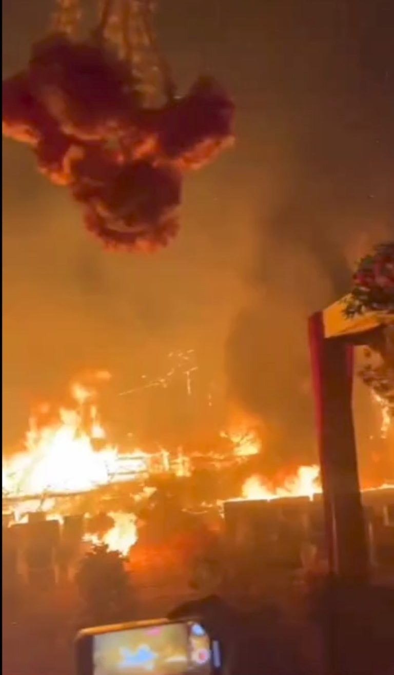 कोटा: मैरिज गार्डन में शादी समारोह के दौरान अचानक लगी भीषण आग, मची अफरातफरी, फायर ब्रिगेड की 6 गाड़ियों ने आग पर पाया काबू, सब कुछ हो गया खाक