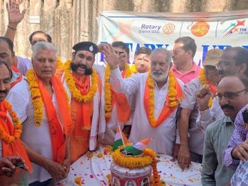 अमृत कलश स्वाभिमान तिरंगा यात्रा बूंदी पहुंची, हुआ भव्य स्वागत,शहीदों को श्रद्धांजलि और राष्ट्र प्रेम की भावना जगाने का प्रयास (वीडियो)