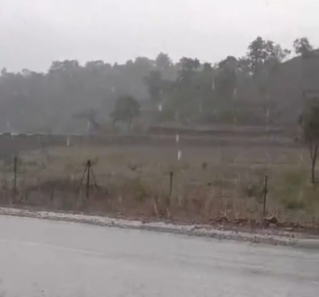 राजस्थान: बिजली गिरने से 3 लोगों की मौत, बरसात के पानी से भरे गड्ढे में डूबे 2 बच्चे, तापमान में गिरावट से गर्मी और उमस से मिली राहत