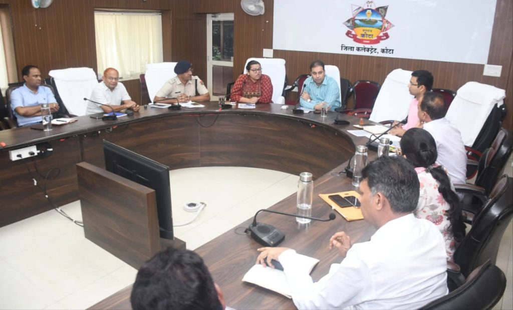 सीसीटीवी केमरों, प्रकाश व कानून व्यवस्था, पार्किंग एरिया आदि की हो पर्याप्त व्यवस्था, कोटा जिला कलेक्टर ने की 132 वें राष्ट्रीय दशहरा मेले की तैयारियों की समीक्षा