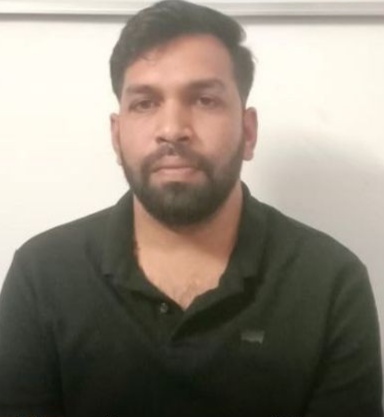 डॉक्टर 11 लाख रुपए रिश्वत लेते गिरफ्तार, बिल पास करने के लिए मांगे  थे 14 लाख रुपए, आयुष्मान भारत योजना बंद करने की दे रहा था धमकी