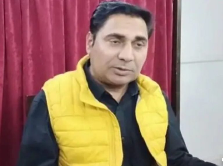 एमएलए फंड दुरुपयोग मामले में पूर्व एमएलए बलजीत यादव गिरफ्तार, बेडमिंटन और क्रिकेट किट में करोड़ों के घपले का आरोप