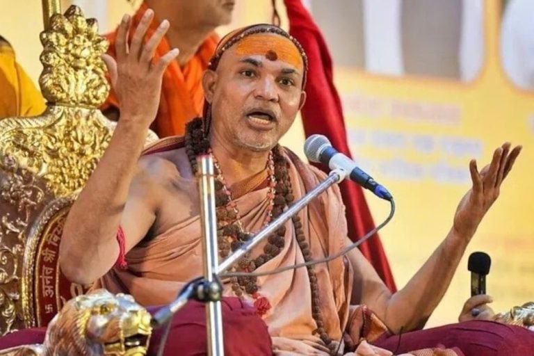 स्वामी अविमुक्तेश्वरानंद पर बच्चों के यौन शोषण का केस दर्ज होगा, प्रयागराज कोर्ट का आदेश, रामभद्राचार्य के शिष्य ने 2 पीड़ित बच्चे पेश किए थे