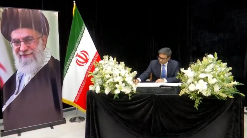 भारत ने अयातुल्लाह खामेनेई की मौत पर जताया शोक, विदेश सचिव ने श्रद्धांजलि रजिस्टर पर किया हस्ताक्षर