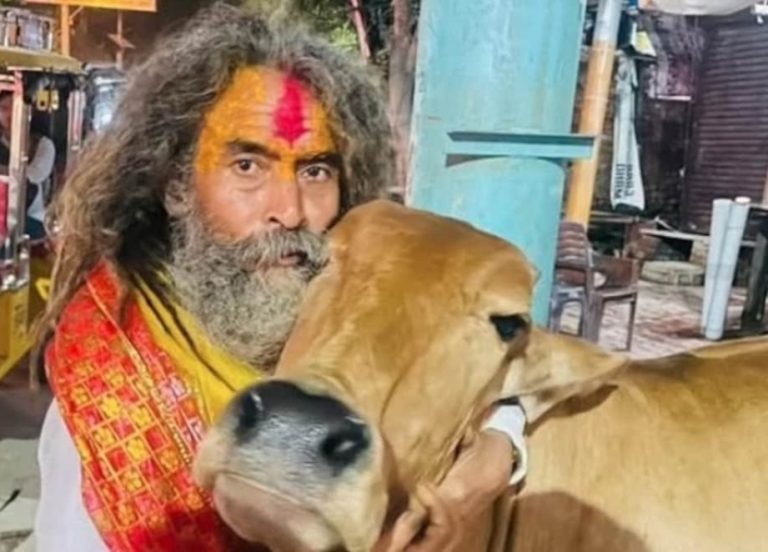 मथुरा में तगड़ी सुरक्षा के बीच ‘फरसा वाले बाबा’ का अंतिम संस्कार, पुलिस का दावा-ईद‌ पर साम्प्रदायिक दंगे की साजिश नाकाम