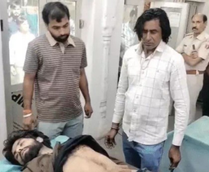 बाइक पर आए बदमाश, युवक को रोक कर सीने में गोली मारी, मौत, दोस्त पर भी की फायरिंग, बाल-बाल बचा, गांव बना पुलिस छावनी