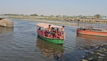 वृंदावन में बड़ा हादसा: यमुना में पलटी श्रद्धालुओं से भरी नाव, 10 लोगों की मौत, कई और लापता