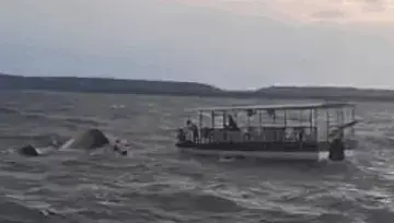 तूफान के कारण नर्मदा के बरगी डेम में हुआ बड़ा हादसा, पर्यटकों से भरा क्रूज डूबा, 6 शव मिले, 15 से ज्यादा लापता, 18 तैर कर बाहर निकले