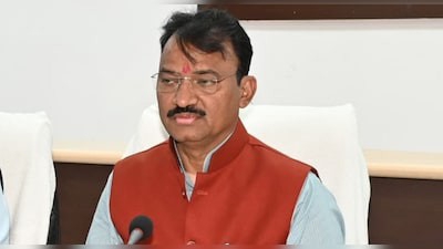 “हमने कोई योजना बंद नहीं की, कांग्रेस फैला रही भ्रम”, डि‍प्‍टी सीएम बैरवा ने गहलोत पर क‍िया पलटवार