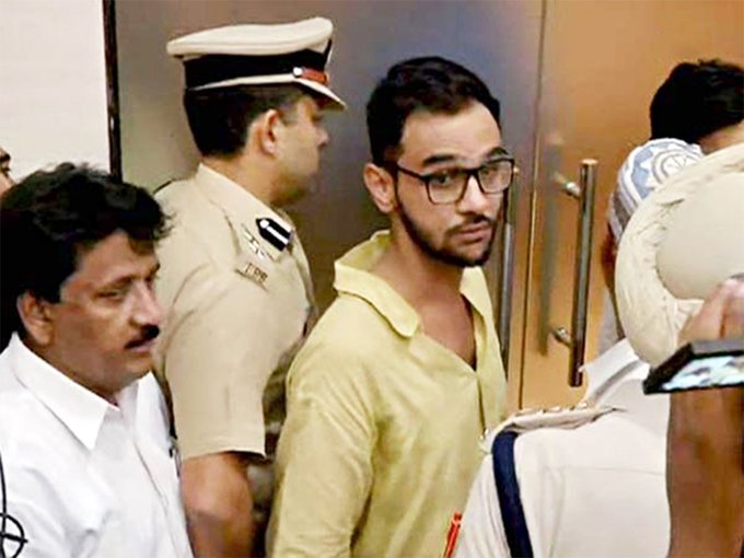 उमर खालिद को दिल्ली कोर्ट से बड़ा झटका: बीमार मां की देखभाल और चाचा के चेहलुम में शामिल होने के लिए नहीं मिलेगी अंतरिम जमानत